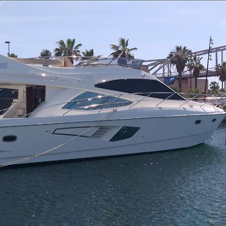 Hotel Yacht In Barcelona Sant Adria de Besos Exterior foto